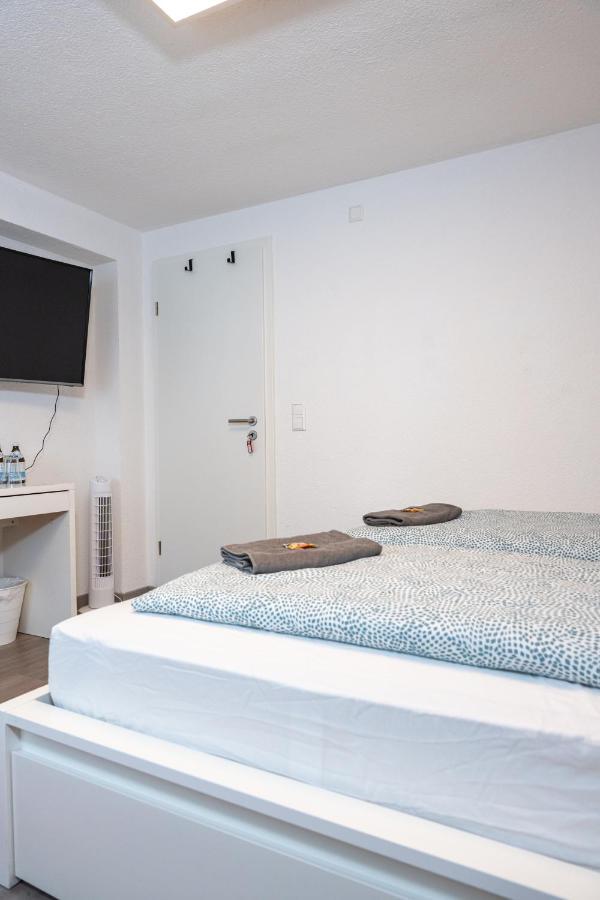 #3 Bequemes Zimmer Mit Pool Und Garten Memmingen Zewnętrze zdjęcie