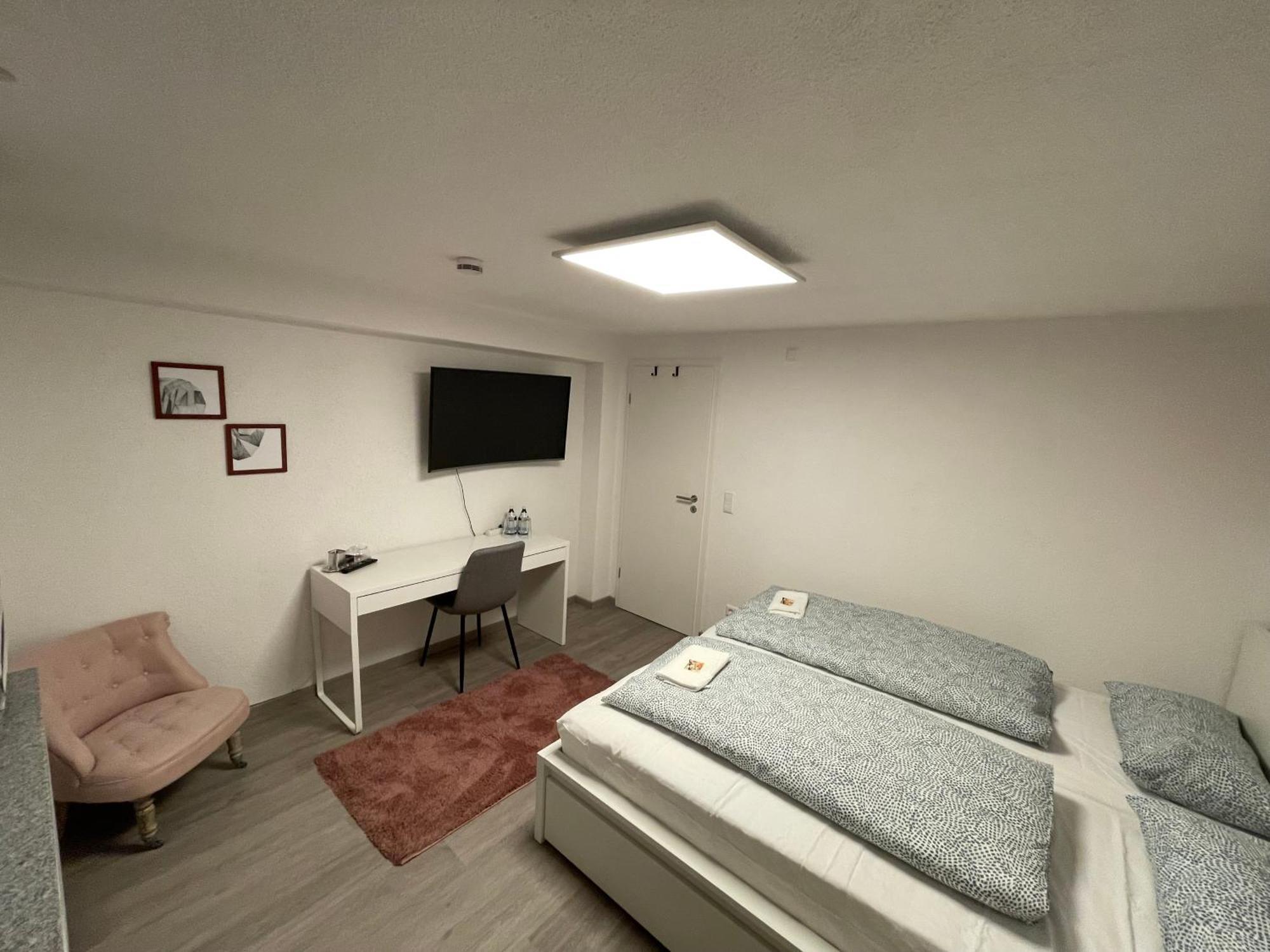 #3 Bequemes Zimmer Mit Pool Und Garten Memmingen Zewnętrze zdjęcie