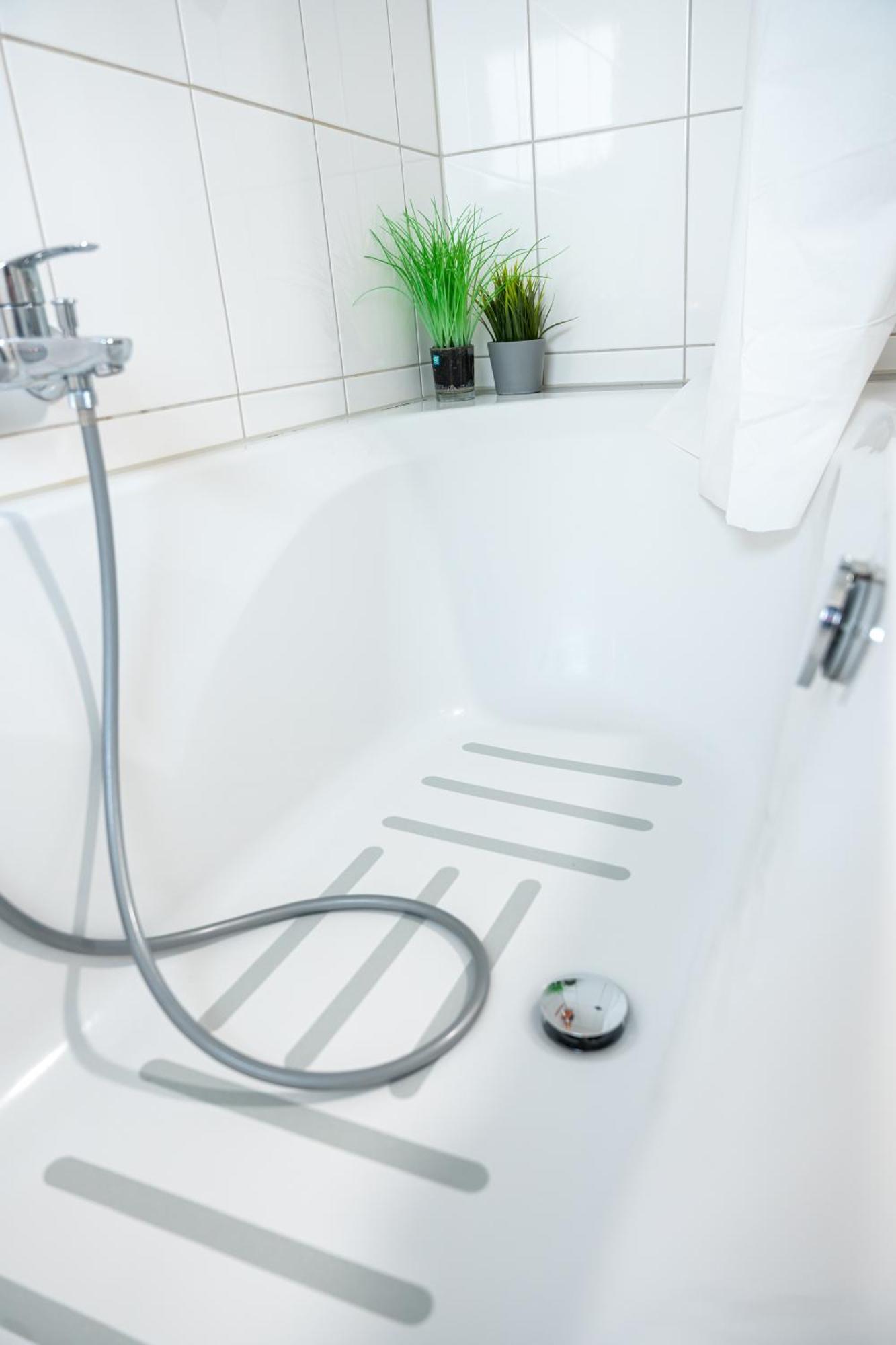 #3 Bequemes Zimmer Mit Pool Und Garten Memmingen Zewnętrze zdjęcie