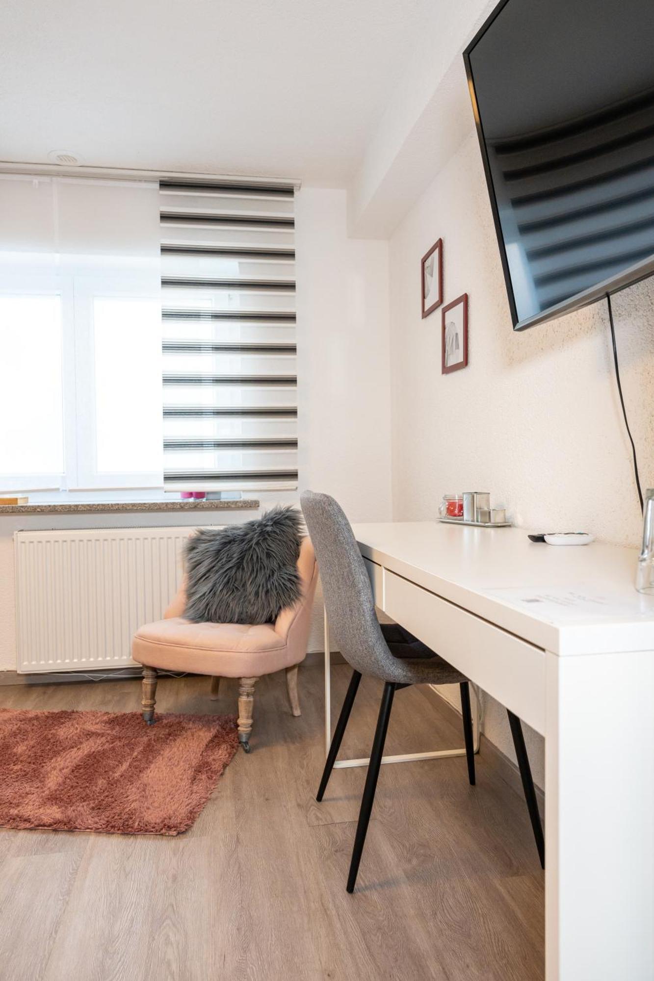 #3 Bequemes Zimmer Mit Pool Und Garten Memmingen Zewnętrze zdjęcie